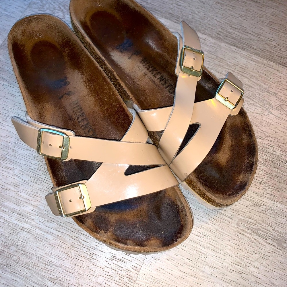 Birkenstock sandals-tan patent leather